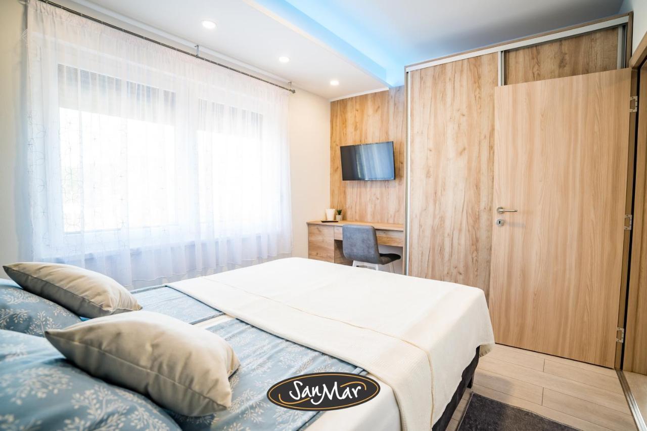 San-Mar Apartments Tuzla Esterno foto