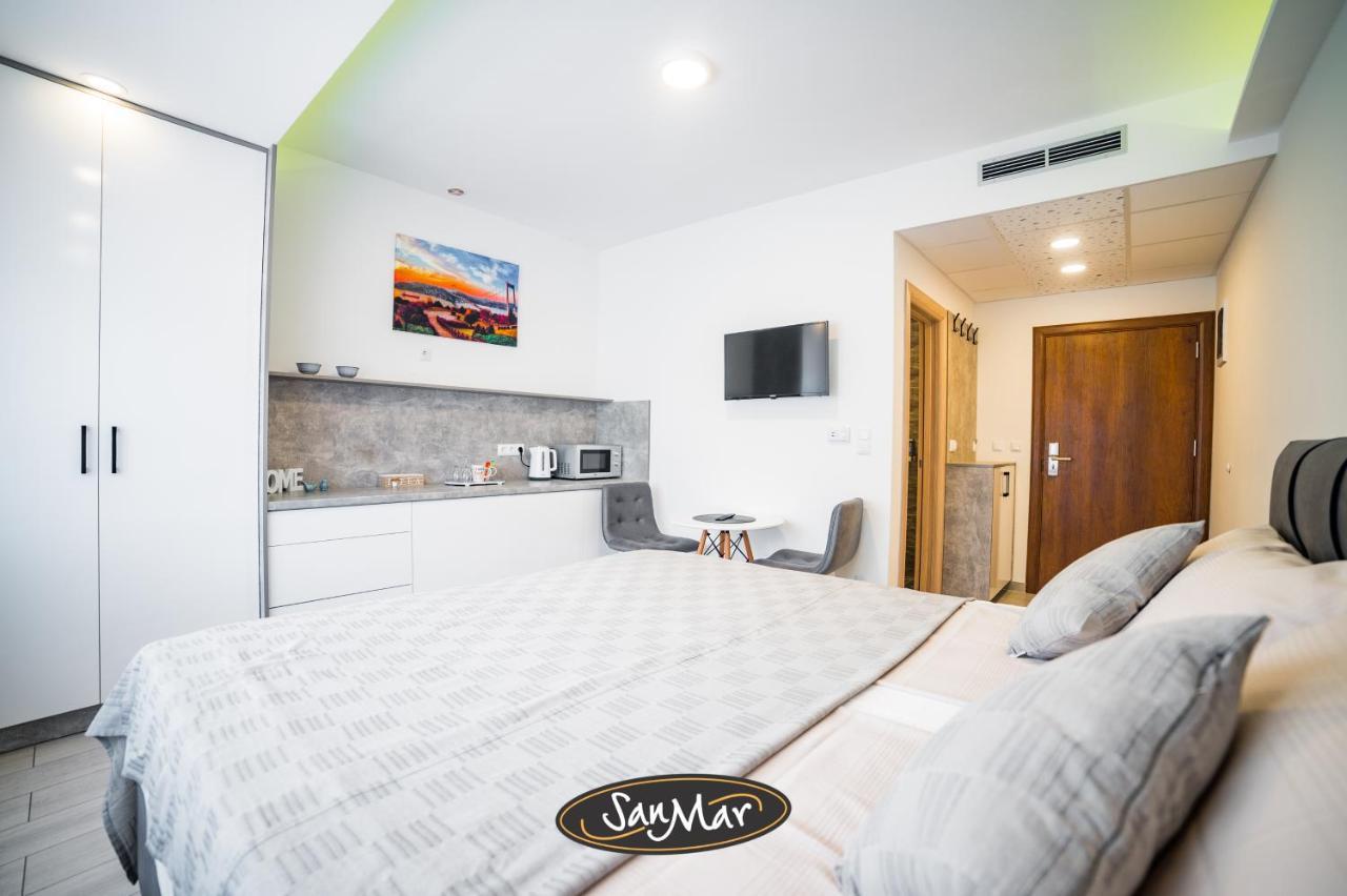 San-Mar Apartments Tuzla Esterno foto