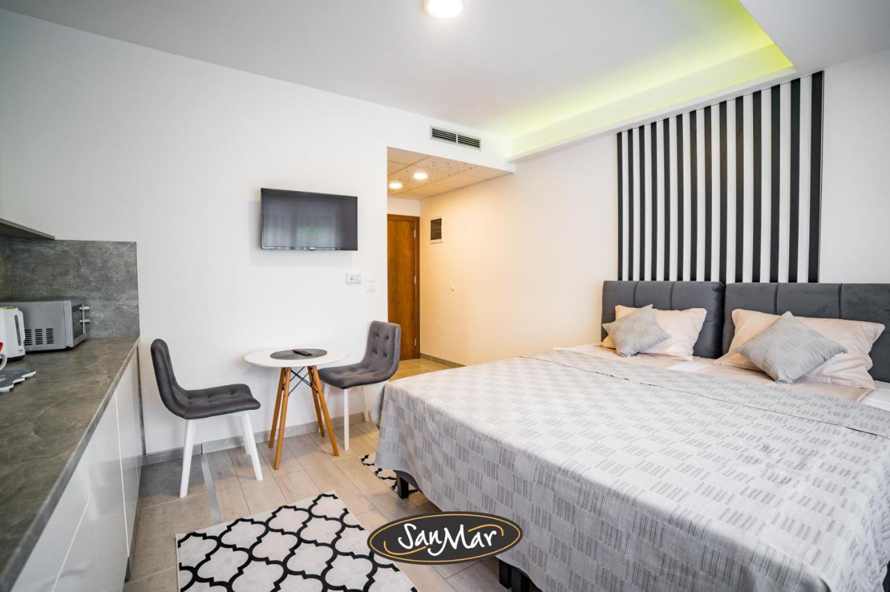 San-Mar Apartments Tuzla Esterno foto
