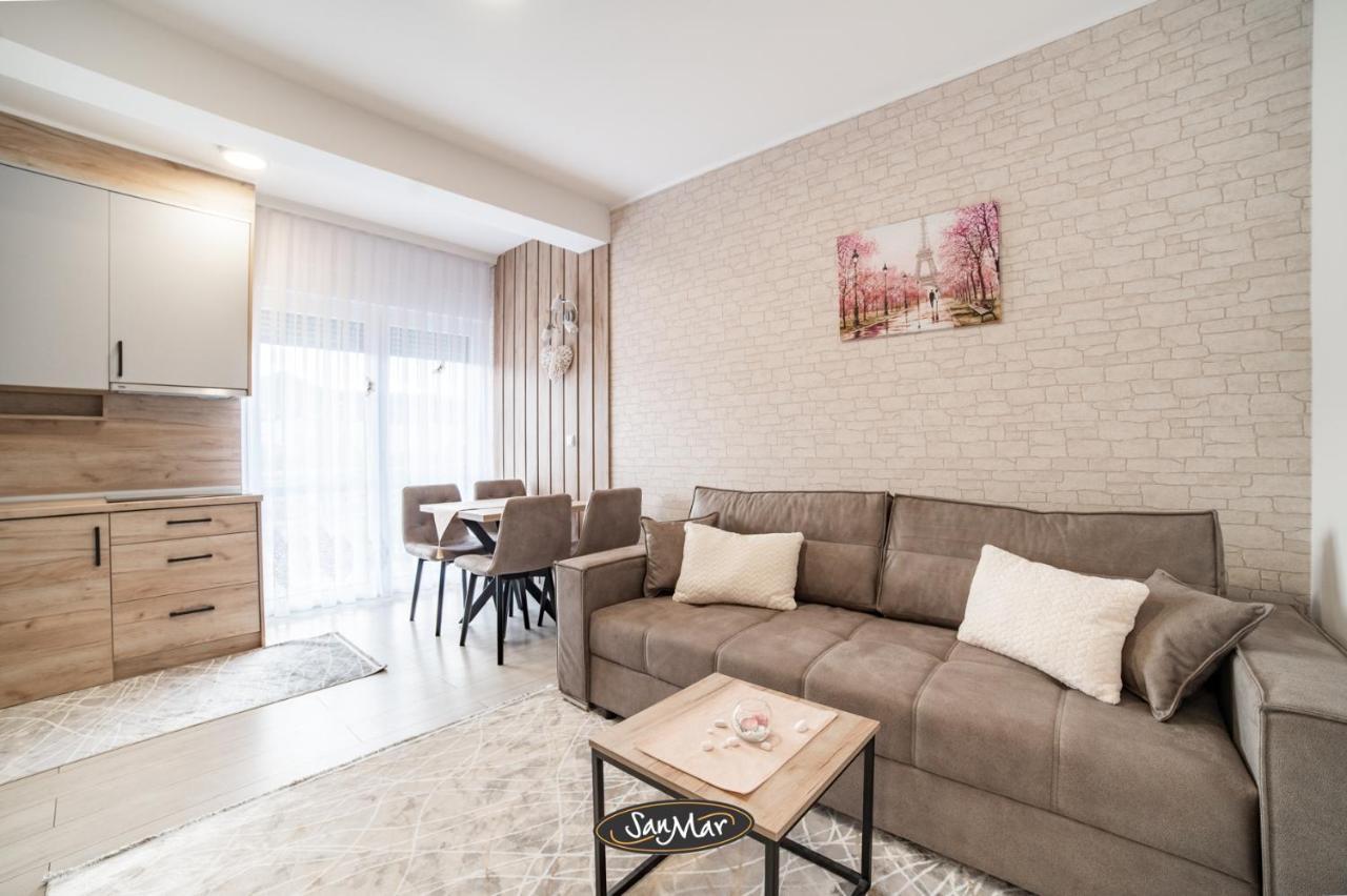 San-Mar Apartments Tuzla Esterno foto